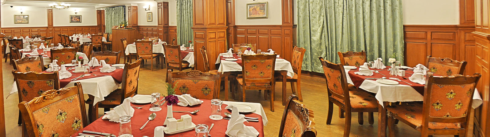 star hotels with restaurant in ooty